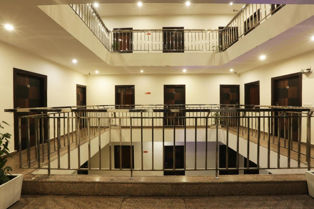 Hotel Airport Star New Delhi Ngoại thất bức ảnh